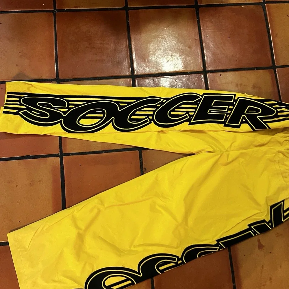 Vale Valley Soccer Track Pants L Yellow Joggers Vale Sports Division Baggy